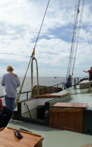 Die Freude am Segeln beginnt mit der ersten Windböe, die die Segel aufbläht