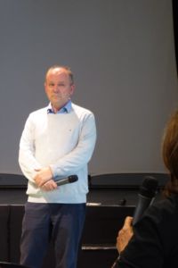 Als Pädiater ist Prof. Dr. Baumann unter anderem für die Behandlung von HIV-exponierten Neugeborenen und Kinder mit HIV zuständig