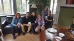 Der Facharbeitskreis Flucht und Migration (AK-FluMi) entwickelte bei einem 2-tägigen Treffen im Waldschlösschen Konzepte. Unter anderem wurde auch die Inhalte eines Workshops im Mai ausgearbeitet. Die Zusammenarbeit mit Kolleg*innen aus der Oldenburger Aidshilfe, der Göttinger Aidshilfe, der Hannöverschen Aidshilfe, Phoenix und der Aidshilfe Niedersachsen war besonders innovativ.