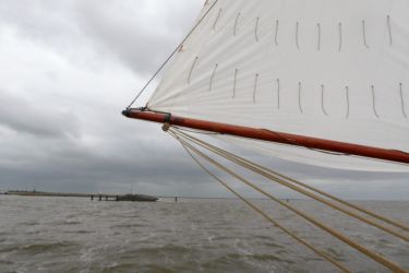 09.07.2018 Ankunft in Harlingen Haven um 14:00 Uhr. Zwei Stunden später werden die Segel gehisst und 22 Personen, davon 12 Kinder starten in das 3. Familienseminar auf dem Segelschiff.