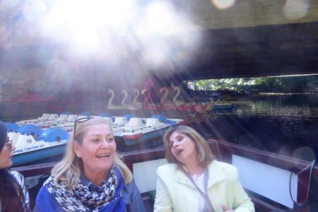Fröhliches Singen und Lachen begleiteten den gemeinsamen Ausflug. "Ich habe alle meine Sorgen und Probleme heute einfach zu Hause gelassen und genieße jeden Augenblick." Diese Aussage untermauerte den Erfolg des Konzeptes.