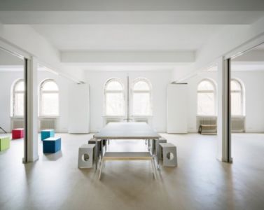 01. - 03. April 2019 Treffen der Bundesarbeitsgemeinschaft BAG-Kinder/Jugendliche im Umfeld von HIV/Aids im Bildungszentrum Dock Europe in Hamburg. Hier der Seminarraum.