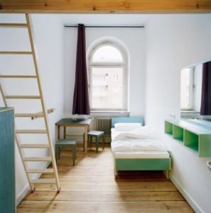 Helle und freundliche Zimmer, sowie gutes Essen machten den Aufenthalt und das Arbeiten sehr angenehm.