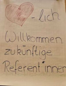 Die Nachfrage der Interkulturellen Familiengesundheitstage ist in Niedersachsen stark angestiegen. Gemeinsam mit den Kommunen werde diese ausgerichtet. Neue Referent*innen müssen geschult werden, damit sie dann in ihrer Region eingesetzt werden können.