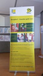 Eingeladen hatte das Bündnis für Familien in Burgdorf dem zahlreiche Organisationen angehören, die als Kooperationspartner*innen die Veranstalterin Petra Pape (Gleichstellungsbeauftragte in Burgdorf) und die Koordinatorin Ingrid Mumm (your Health - your Rights) unterstützten.
