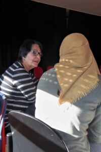 Im ersten Teil des Frauenprogramms führte die erfahrene Familienhebamme Karin Braun intensive Gespräche mit den Teilnehmerinnen