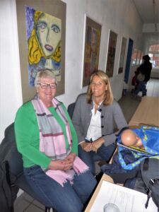 Die beiden Hebammen Ulrike Wellborg und Ulrike Stubben übernehmen im Frauenprogramm die Themen Schwangerschaft, Geburt und Nachsorge