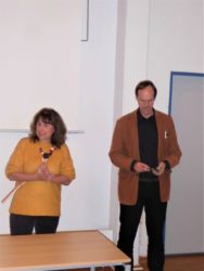Zum Beginn der Veranstaltung richtete Herr Gottwald Begrüßungsworte an die rund 80 Gäste und Frau Mumm informierte hinterher über das Tagesprogramm