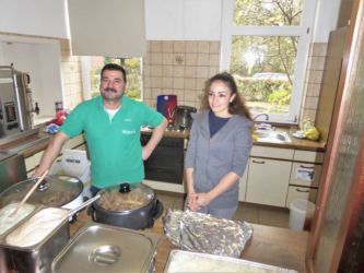 Vom Catering waren alle begeistert und nicht wenige holten sich gerne einen Nachschlag